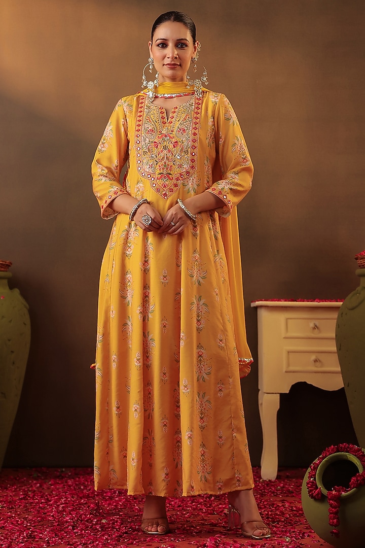 Mustard Chanderi Silk Embroidered Anarkali Set by Scakhi Luxe at Pernia's Pop Up Shop