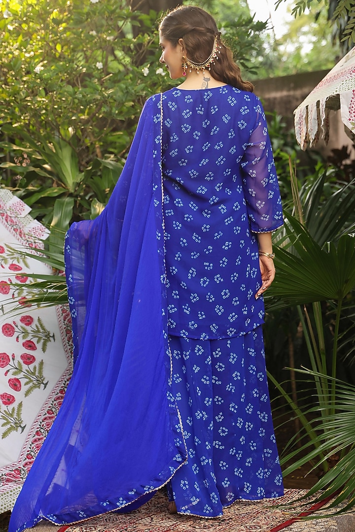 Royal Blue Georgette Bandhani Printed Kurta Set by Scakhi Luxe at Pernia's Pop Up Shop