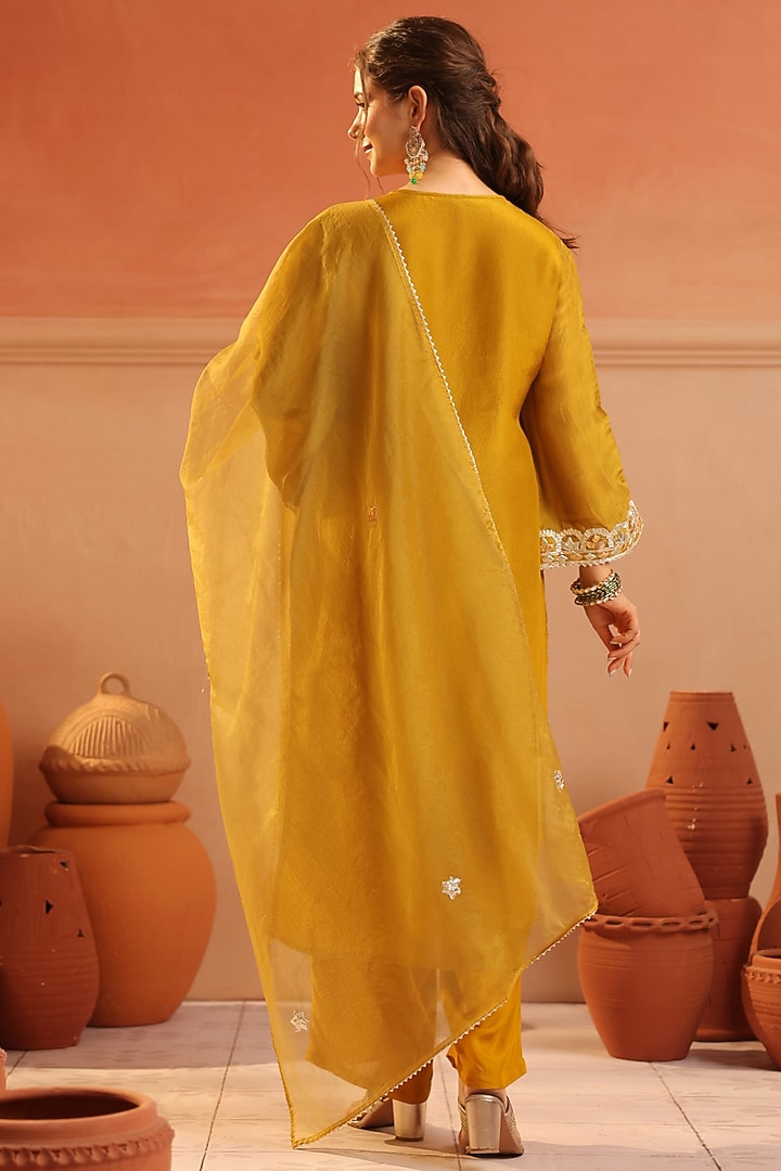 Olive Green Shimmer Tissue Gota Patti Work Straight Kurta Set by Scakhi Luxe at Pernia's Pop Up Shop