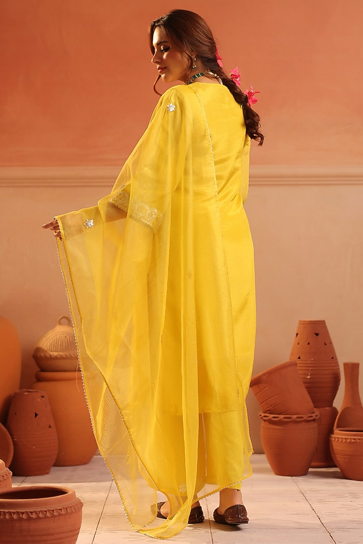 Yellow Shimmer Tissue Gota Patti Work Straight Kurta Set by Scakhi Luxe at Pernia's Pop Up Shop