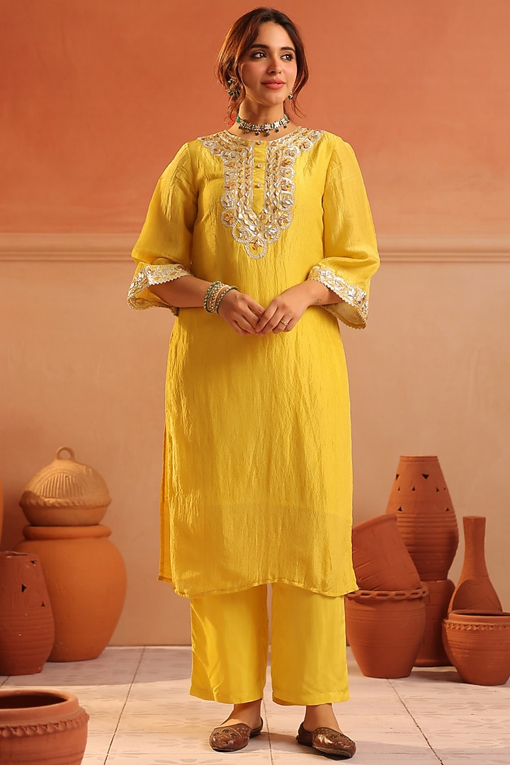 Yellow Shimmer Tissue Gota Patti Work Straight Kurta Set by Scakhi Luxe at Pernia's Pop Up Shop