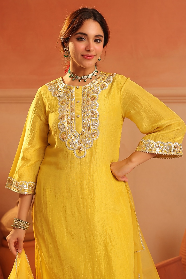 Yellow Shimmer Tissue Gota Patti Work Straight Kurta Set by Scakhi Luxe at Pernia's Pop Up Shop