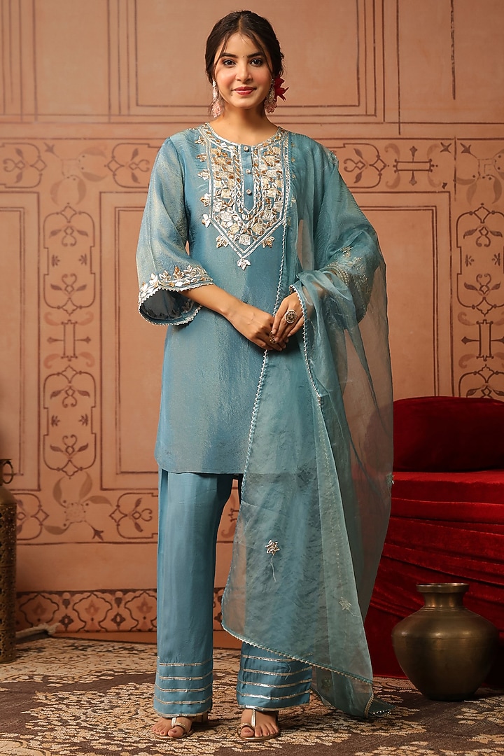 Teal Shimmer Tissue Floral Embroidered Kurta Set by Scakhi Luxe at Pernia's Pop Up Shop
