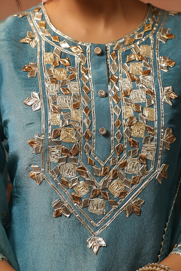 Teal Shimmer Tissue Floral Embroidered Kurta Set by Scakhi Luxe at Pernia's Pop Up Shop