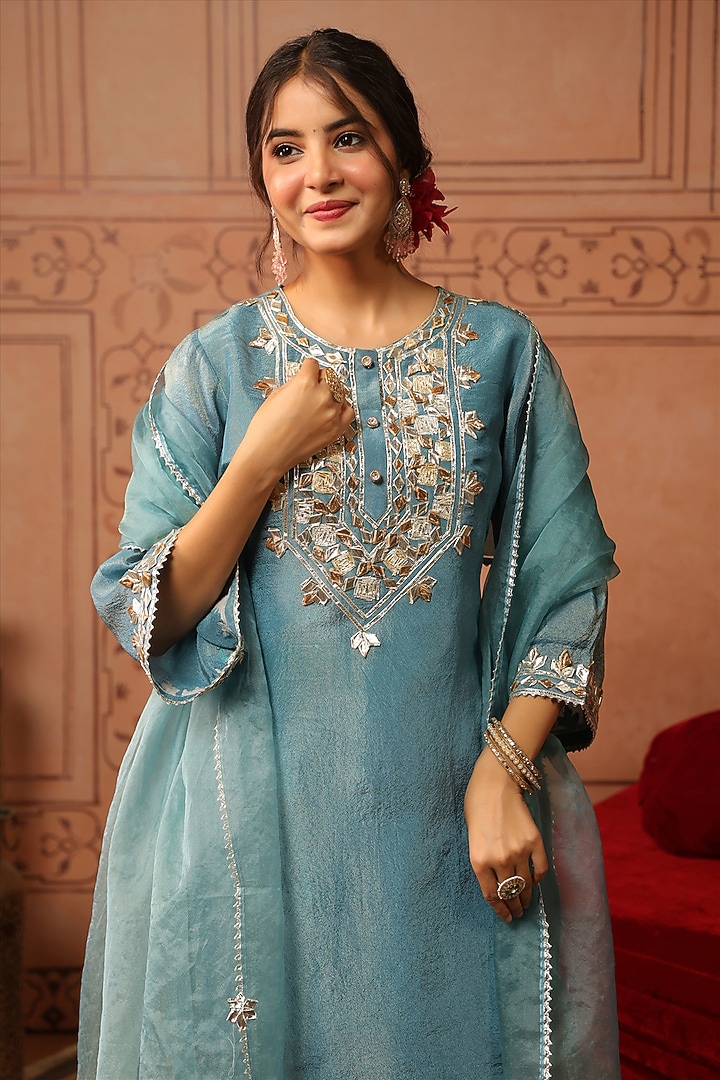 Teal Shimmer Tissue Floral Embroidered Kurta Set by Scakhi Luxe at Pernia's Pop Up Shop