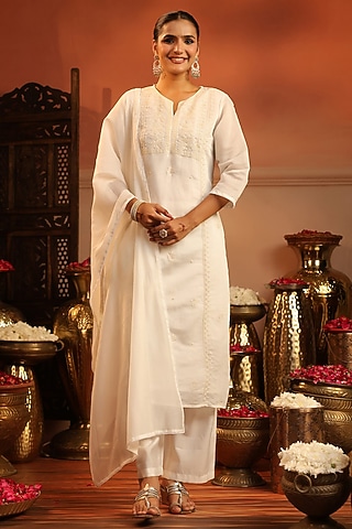 Ivory Coral Silk Thread Embroidered Kurta Set by scakhi luxe