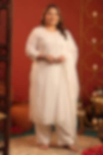 Ivory Coral Silk Bead Embroidered Kurta Set by Scakhi Luxe at Pernia's Pop Up Shop