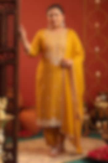 Mustard Coral Silk Bead Embroidered Kurta Set by Scakhi Luxe at Pernia's Pop Up Shop