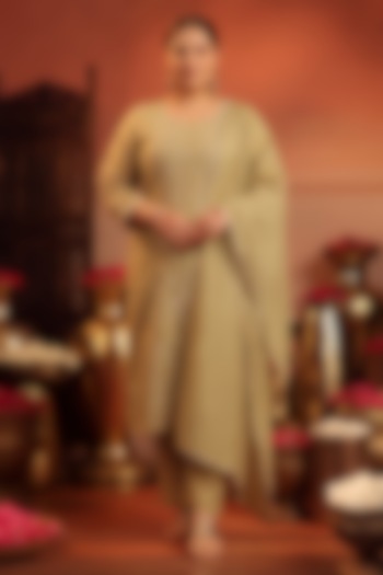 Green Coral Silk Sequin Embroidered Kurta Set by Scakhi Luxe at Pernia's Pop Up Shop