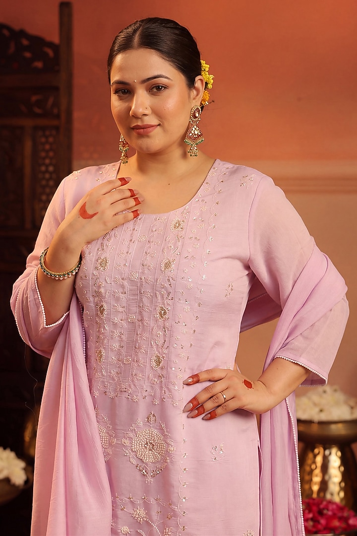 Lavender Coral Silk Sequin Embroidered Kurta Set by Scakhi Luxe at Pernia's Pop Up Shop