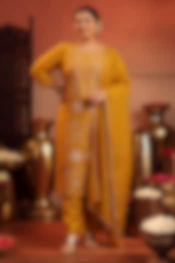 Mustard Coral Silk Sequin Embroidered Kurta Set by Scakhi Luxe at Pernia's Pop Up Shop