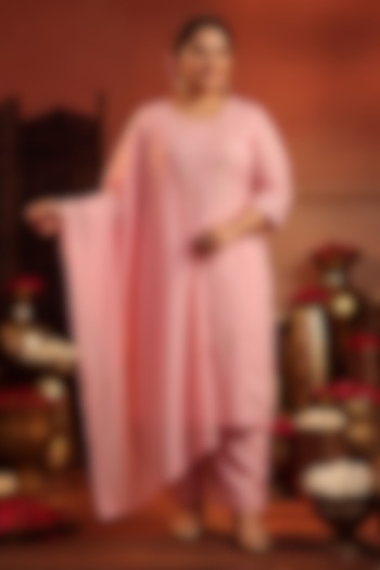 Pink Coral Silk Sequin Embroidered Kurta Set by Scakhi Luxe at Pernia's Pop Up Shop
