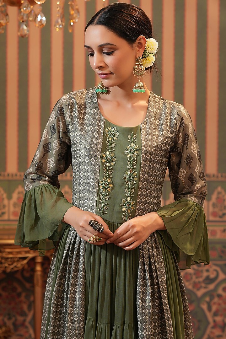 Mehendi Green Embellished Anarkali Kurta by Scakhi Luxe at Pernia's Pop Up Shop