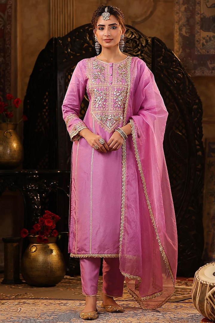 Mauve Dupion Silk Dori & Gota Patti Embroidered Kurta Set by Scakhi Luxe at Pernia's Pop Up Shop