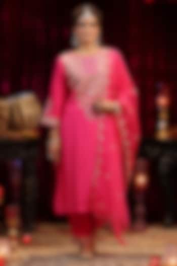 Fuchsia Pink Dupion Silk Sequins Embroidered Kurta Set by Scakhi Luxe at Pernia's Pop Up Shop