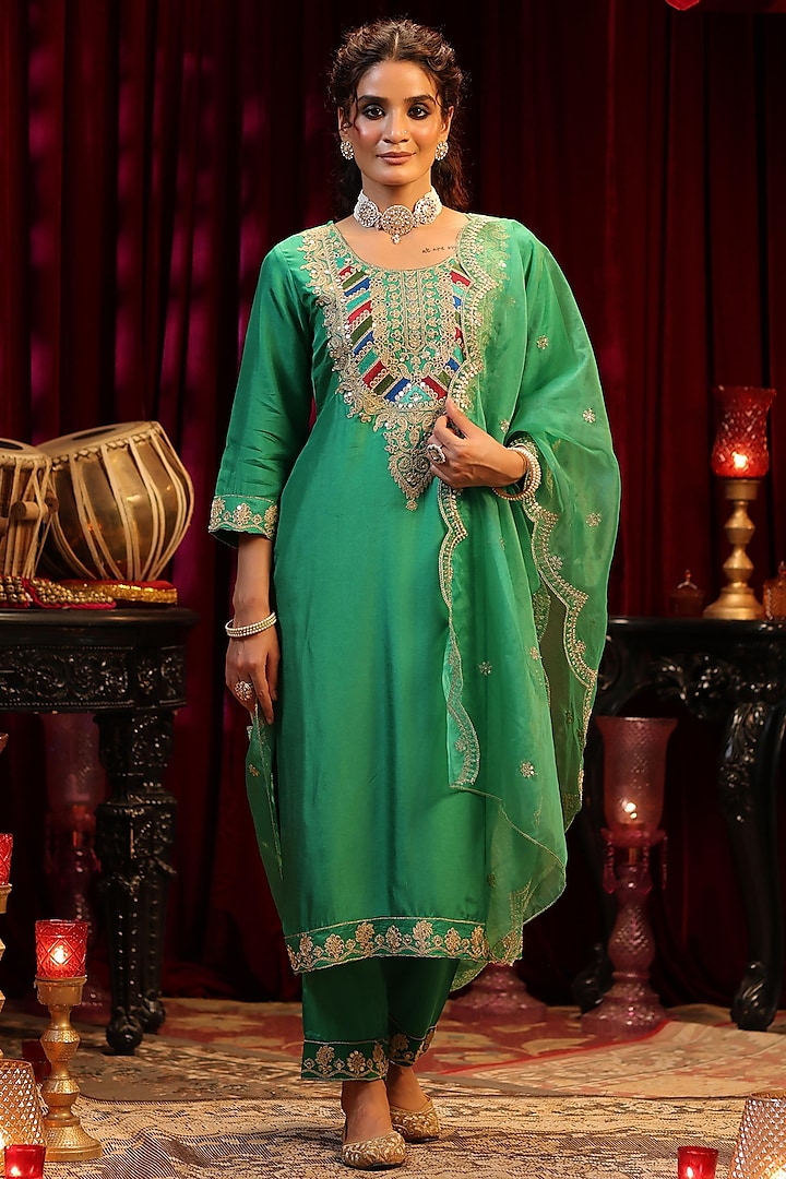 Green Dupion Silk Sequins Embroidered Kurta Set by Scakhi Luxe at Pernia's Pop Up Shop