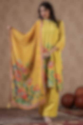 Yellow Muslin Silk Floral Printed & Embellished Kurta Set by Scakhi
