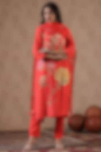 Orange Muslin Silk Placement Floral Printed Kurta Set by Scakhi Luxe at Pernia's Pop Up Shop