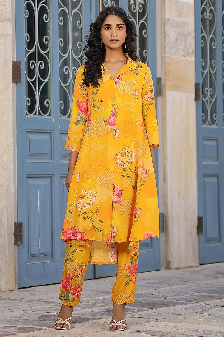 Yellow Muslin Silk Floral Printed Co-Ord Set by Scakhi