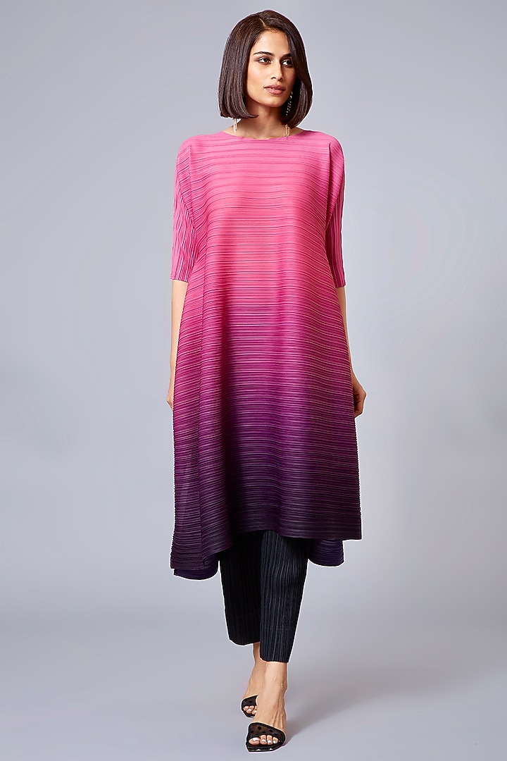 Deep Pink Ombre Flared A-Line Kurta Set by Scarlet Sage at Pernia's Pop Up Shop