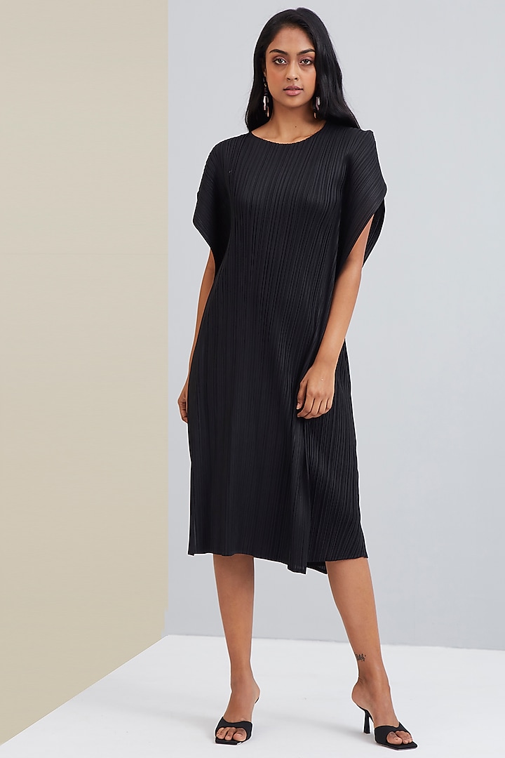 Black Asymmetrical Shift Dress Design by Scarlet Sage at Pernia's Pop ...