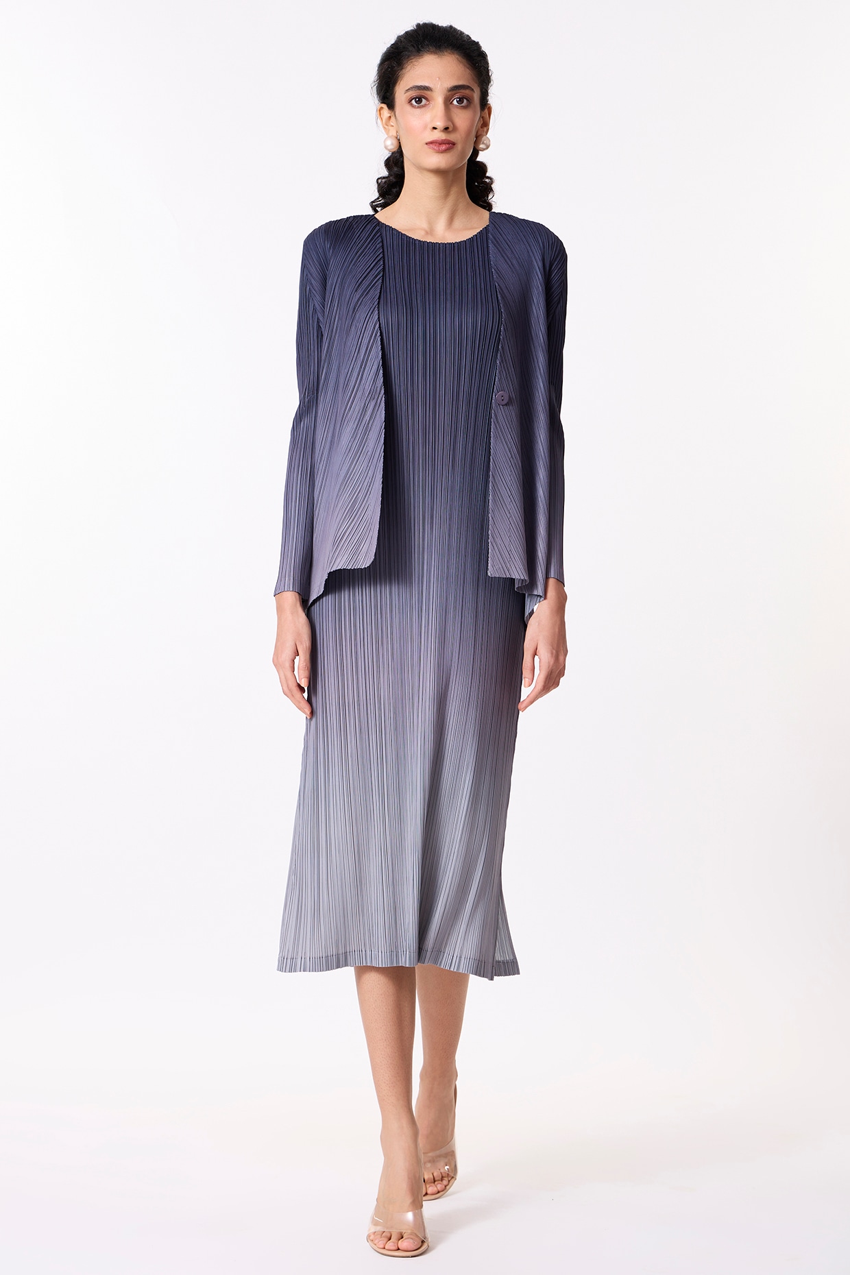 Elegant Designer Gown Patterns -Storyvogue.com | Fancy dresses long, Long  gown design, Long dress design
