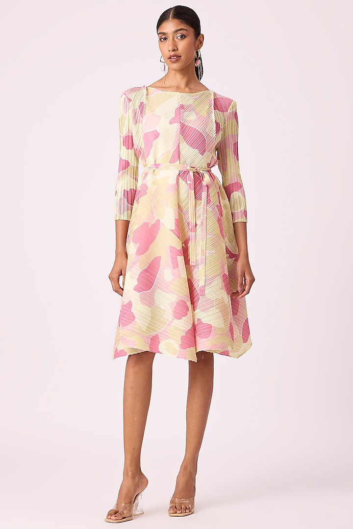 Lime & Peach Polyester Floral Printed A-Line Dress With Belt by Scarlet Sage