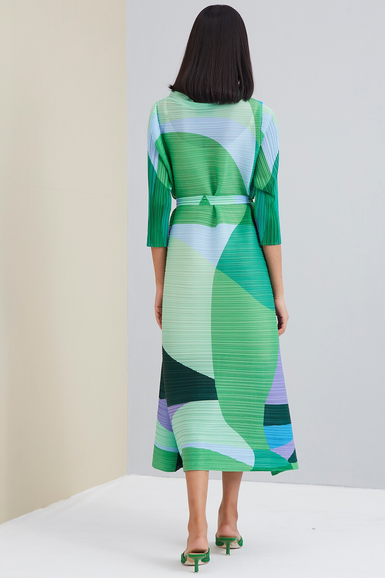 Green Printed Dress Design by Scarlet Sage at Pernia's Pop Up Shop 2023