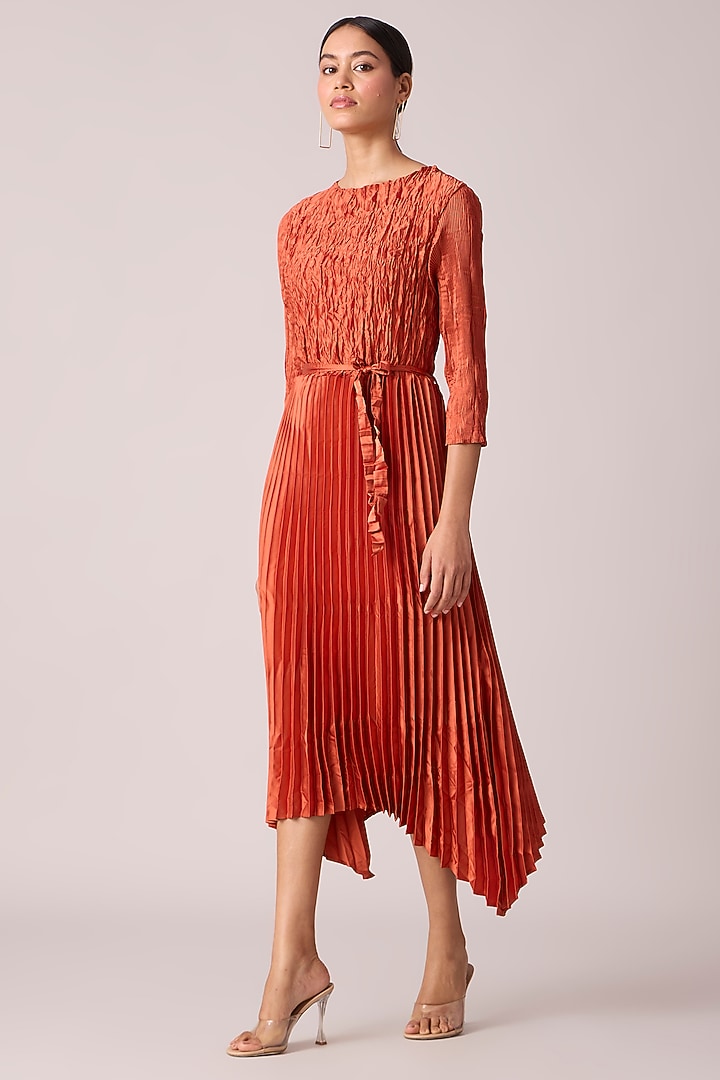 strapless open back dress Naira Pleated Midi Dress - Red main image 1
