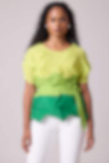 Green Polyester Color Blocked Top With Belt by Scarlet Sage