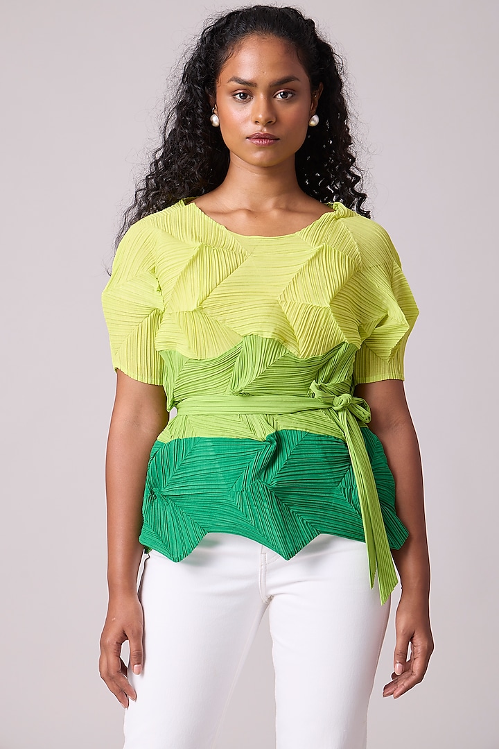 Green Polyester Color Blocked Top With Belt by Scarlet Sage