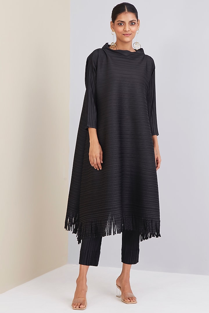 Black Polyester A-Line Tunic by Scarlet Sage