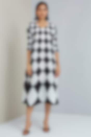 Black & White Polyester Flared Dress by Scarlet Sage