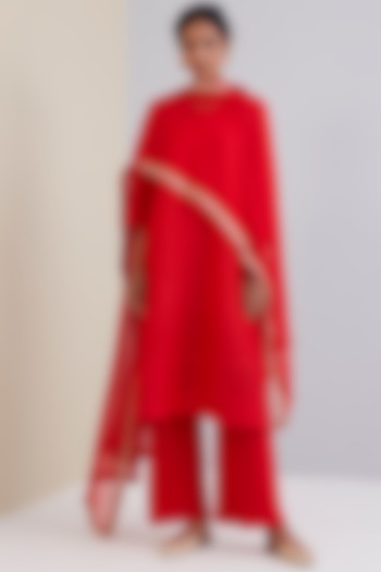 Red Embellished Kurta Set by Scarlet Sage at Pernia's Pop Up Shop