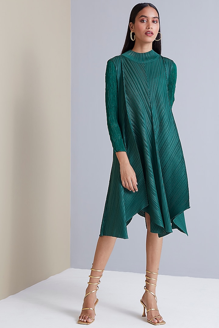 Green Polyester Panelled Dress by Scarlet Sage