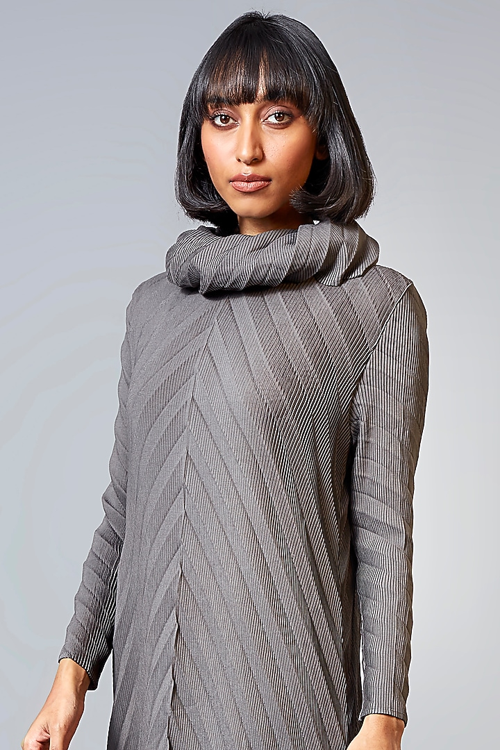 Dark Grey Chevron Pleated Shift Dress by Scarlet Sage at Pernia's Pop Up  Shop 2026