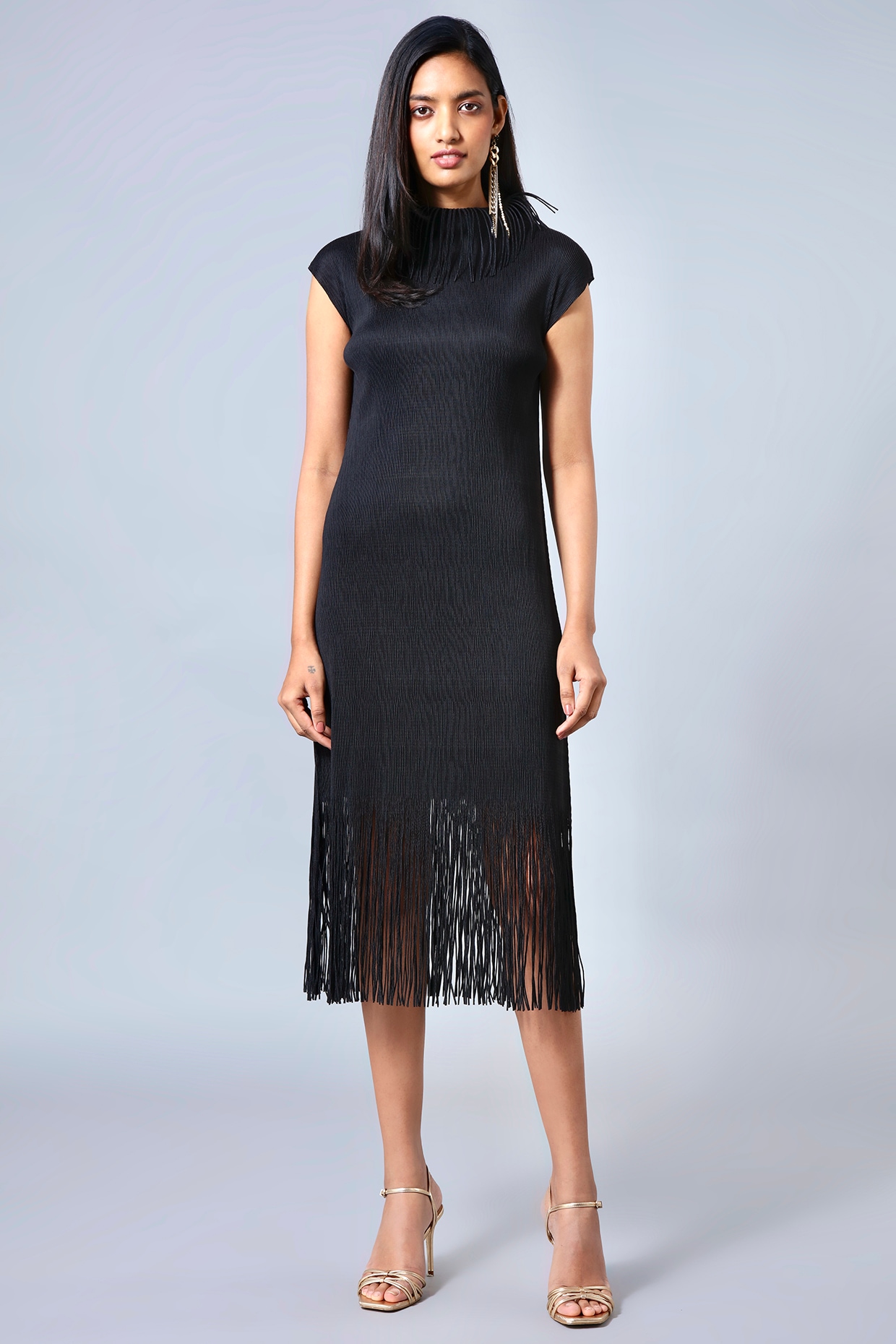 Straight-cut knitted dress