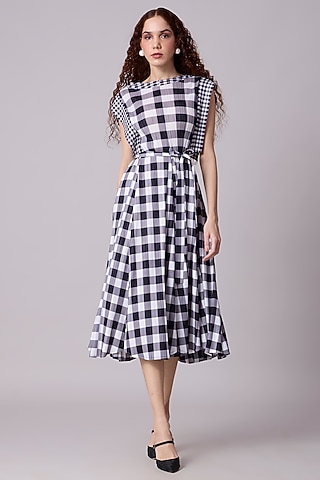 Monochrome Polyester Checkered Printed Dress by Scarlet Sage