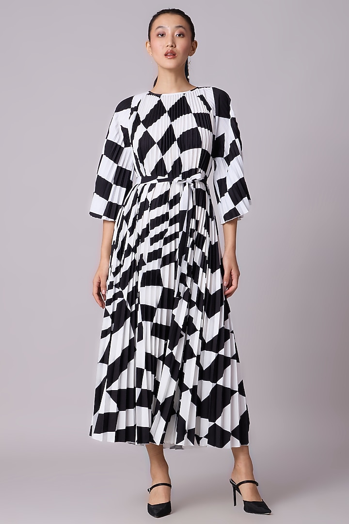 Black & White Polyester Checkered Printed Maxi A-Line Summer Dress by Scarlet Sage at Pernia's Pop Up Shop