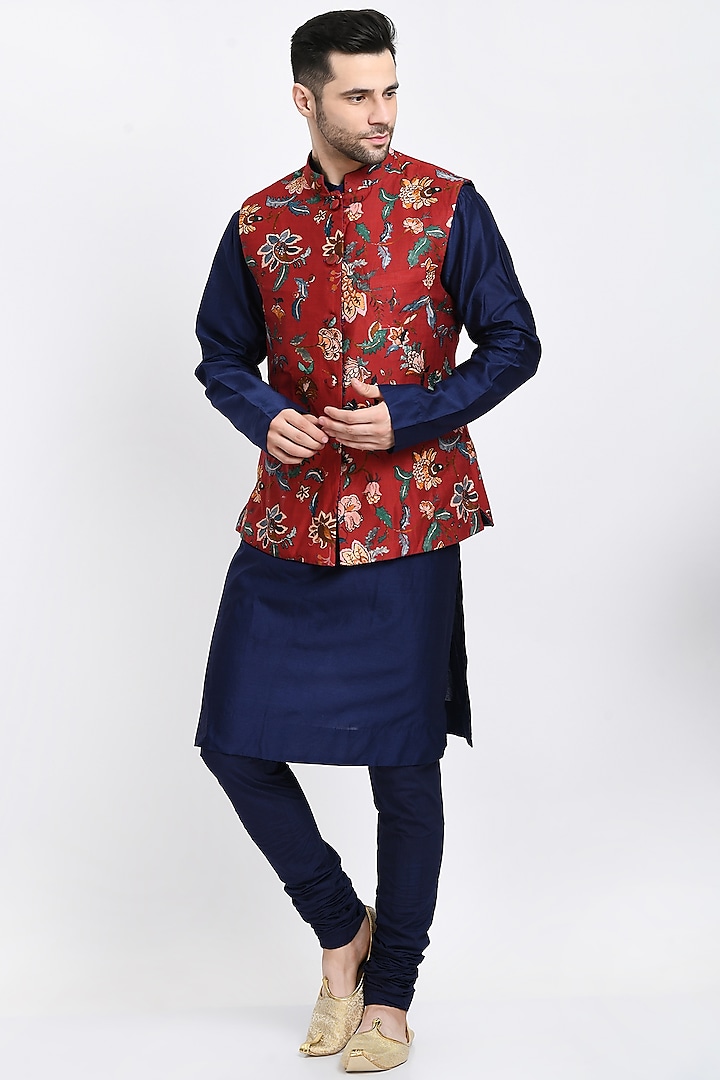Navy Blue & Red Printed Bundi Jacket with Kurta Set by Samant Chauhan Men