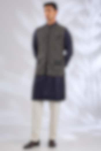 Blue Silk Bundi Jacket Set by Samant Chauhan Men at Pernia's Pop Up Shop