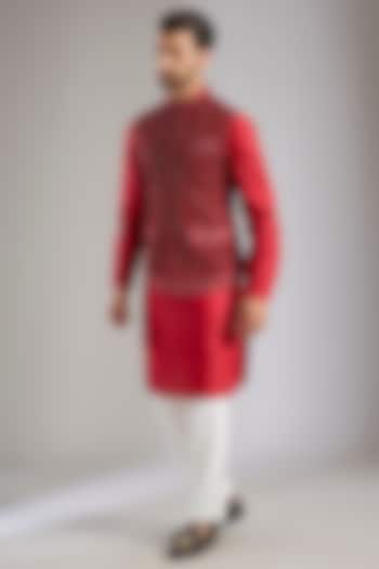 Red Silk Bundi Jacket Set by Samant Chauhan Men at Pernia's Pop Up Shop