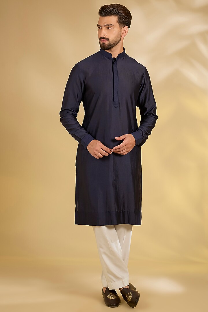 Blue Silk Bundi Jacket Set by Samant Chauhan Men at Pernia's Pop Up Shop