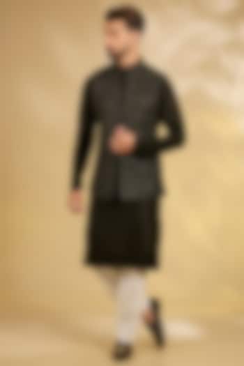 Black Silk Bundi Jacket Set by Samant Chauhan Men at Pernia's Pop Up Shop