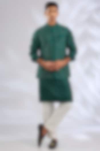 Emerald Green Silk Bundi Jacket Set by Samant Chauhan Men at Pernia's Pop Up Shop
