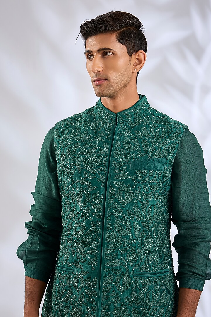 Emerald Green Silk Bundi Jacket Set by Samant Chauhan Men at Pernia's Pop Up Shop