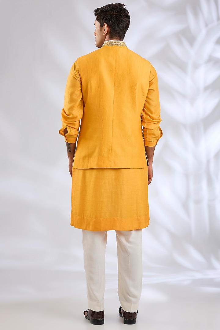 Yellow Silk Bundi Jacket Set by Samant Chauhan Men at Pernia's Pop Up Shop