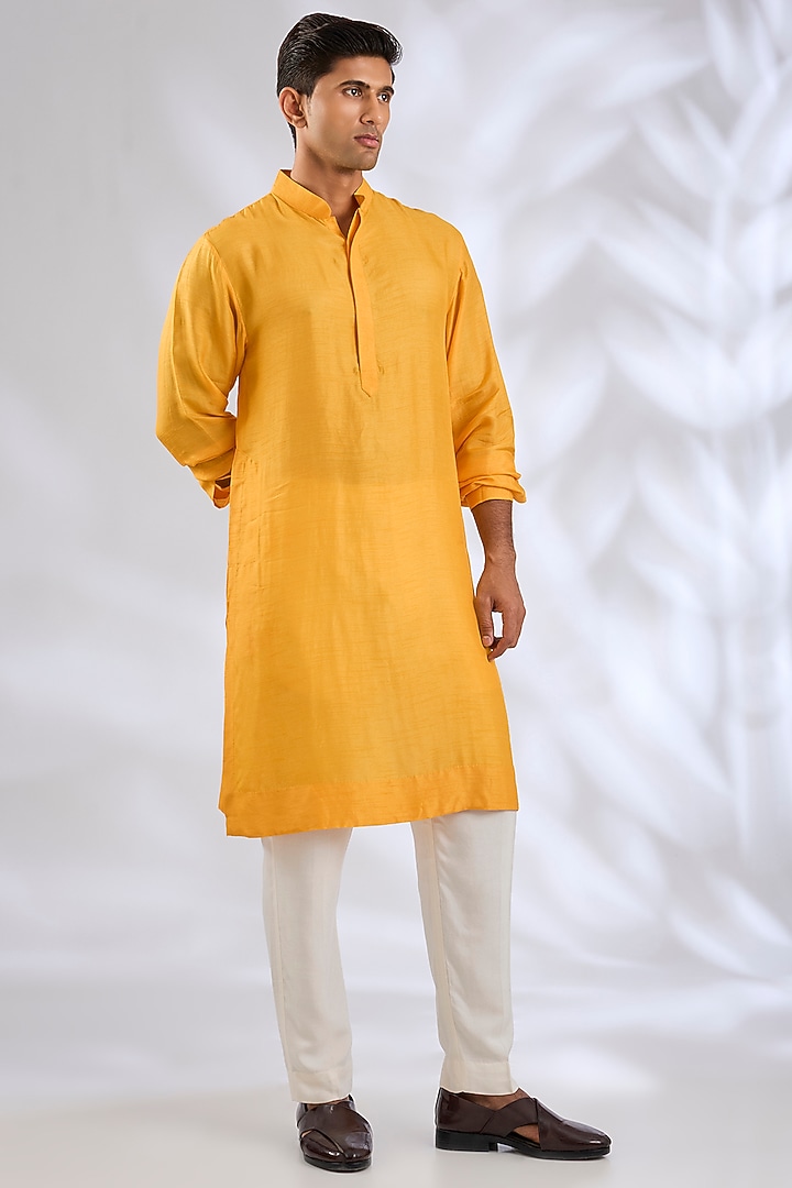 Yellow Silk Bundi Jacket Set by Samant Chauhan Men at Pernia's Pop Up Shop