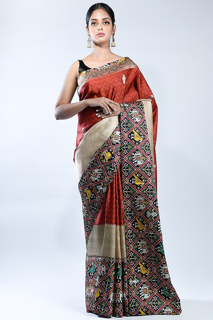 Maroon Printed Handwoven Saree by Sacred Weaves