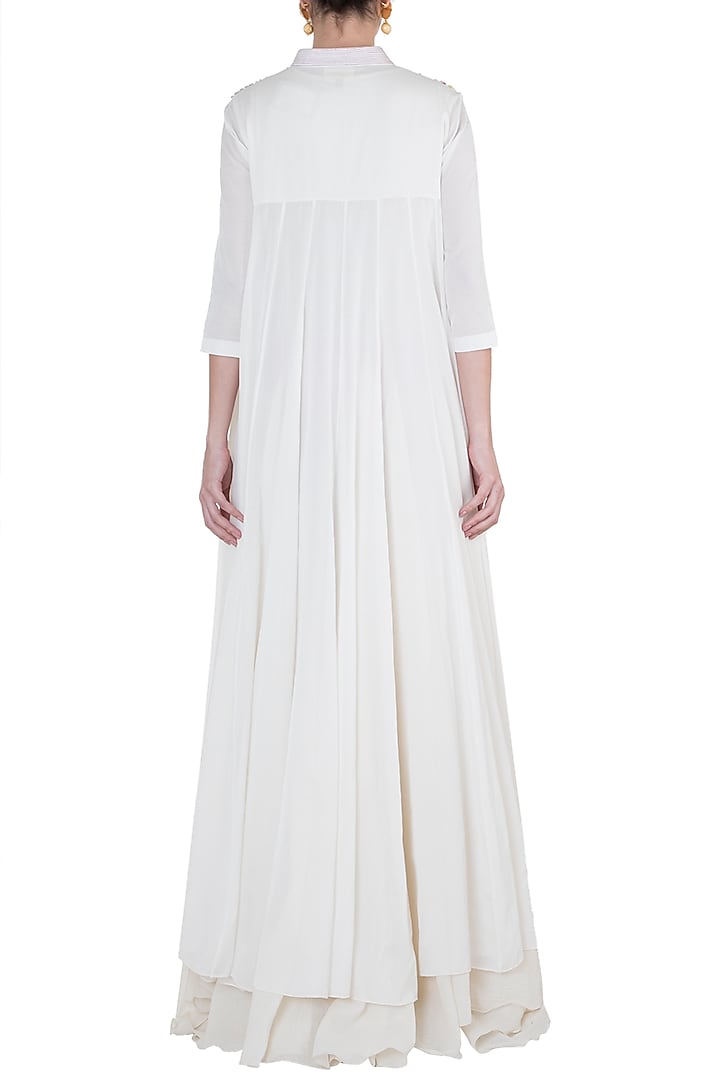 Off White Embroidered Party Wear Anarkali Kurta With Inner Dress by Samant Chauhan at Pernia's Pop Up Shop